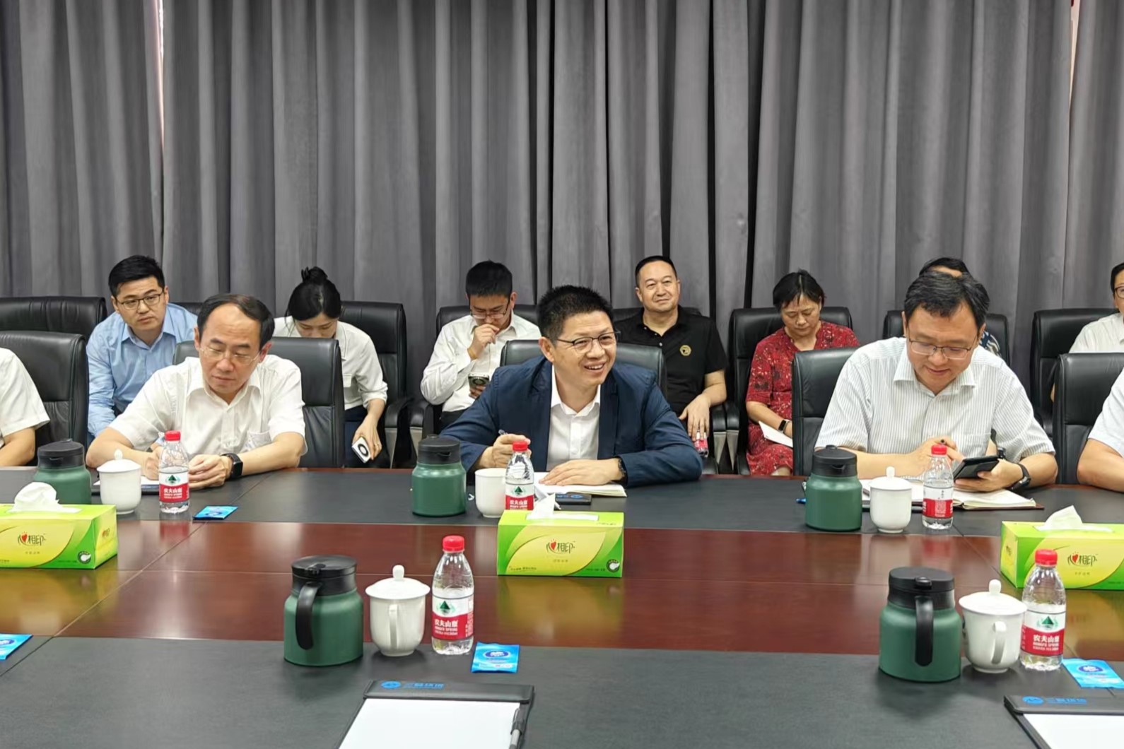 國家發改委價格司調研圖片 (4).jpg 國家發改委價格司調研圖片 (4).jpg